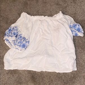 hollister off the shoulder